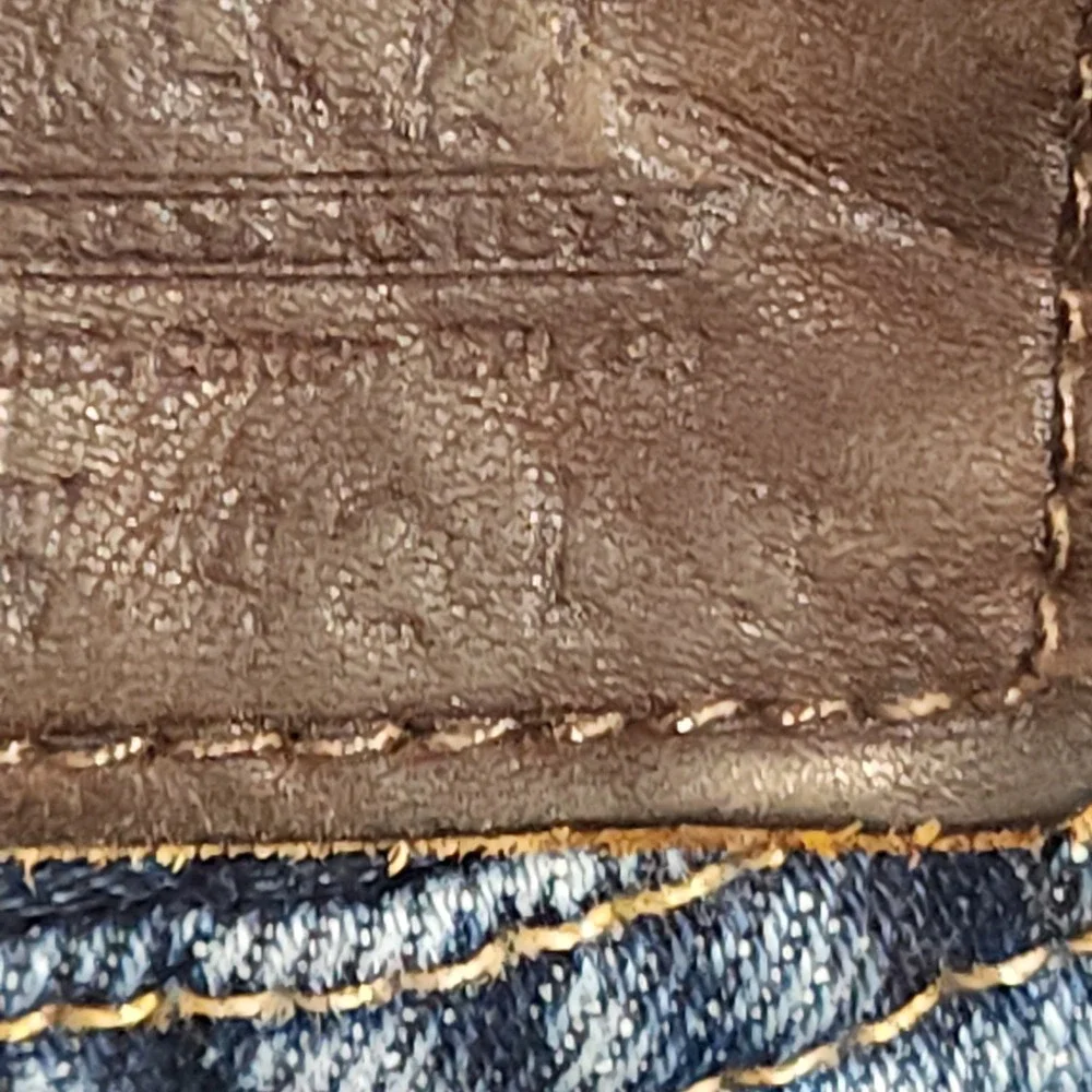 Levi's 501 Jeans Men's 42x32‎ High Rise Button Fly USA Light Wash 100% Cotton